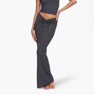 NWOT SKIMS Soft Lounge Ruched Dark Gray Maxi Skirt Small